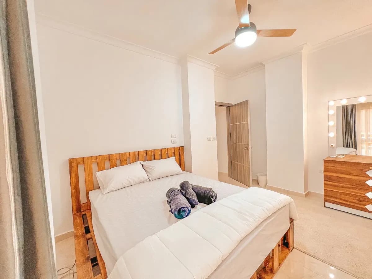 New & Modern 3 Bdr - near Beach - Image 2