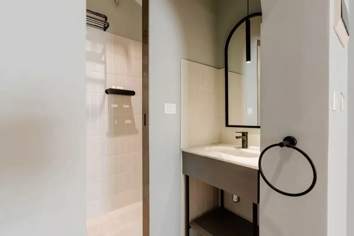 Studio apartments Downtown Alexandria MN - Image 9